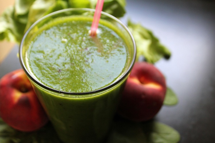 Smoothies Recipe - Spinach and Apple Detox Smoothie