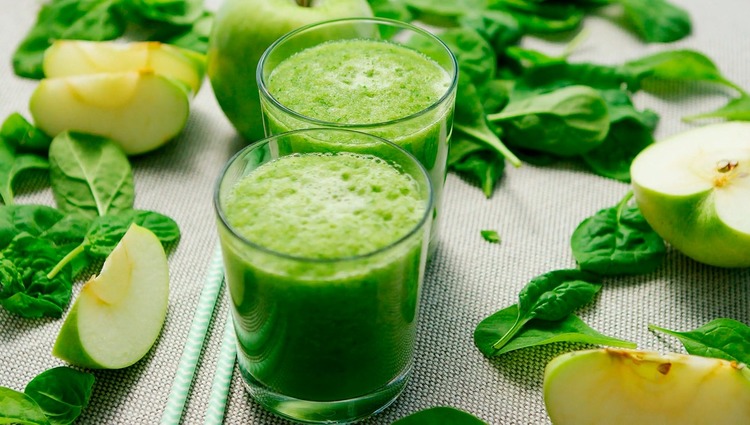 Smoothie Recipe - Green Apple and Basil Smoothie