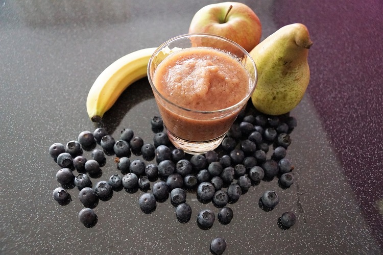 Smoothies Recipe - Blueberry, Apple, Pear and Banana Smoothie