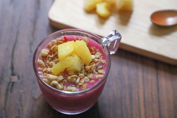 Smoothie Recipe - Pineapple and Oats Smoothie